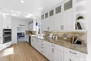 179 Bay Vw Dr, San Carlos, CA 94070 - Photo 17