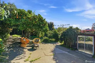 726 E 23rd St, Oakland, CA 94606 - Photo 35