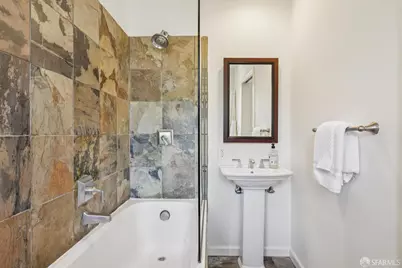 327 London Street, San Francisco, CA 94112 - Photo 23