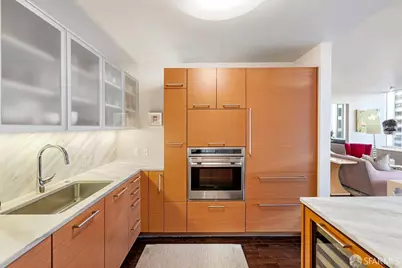 301 Mission Street #27C, San Francisco, CA 94105 - Photo 11