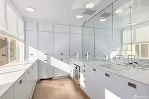 1080 Chestnut St, San Francisco, CA 94109 - Photo 3