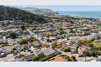 409 Pacific Avenue, Pacifica, CA 94044 - Photo 31