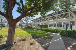 310 Atlas Dr, Hercules, CA 94547 - Photo 31