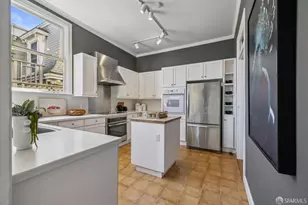 2466 Union St, San Francisco, CA 94123 - Photo 25