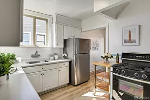 2431 Ulloa St, San Francisco, CA 94116 - Photo 19