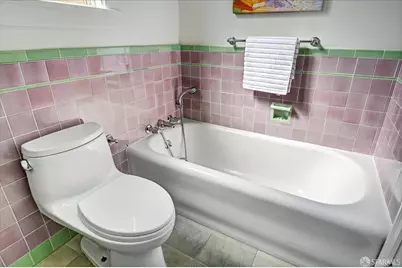 2431 Ulloa Street, San Francisco, CA 94116 - Photo 33