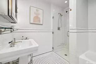 135 Corbett Ave, San Francisco, CA 94114 - Photo 19