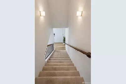 8 Sheffield Court, San Pablo, CA 94806 - Photo 3
