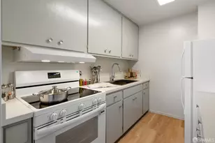 25 Galilee Ln, San Francisco, CA 94115 - Photo 15
