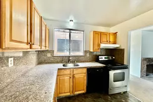 19 Blossom Ct, Daly City, CA 94014 - Photo 11