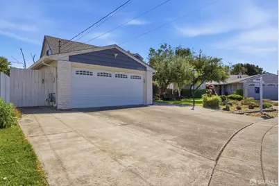 2584 Phelan Avenue, Hayward, CA 94545 - Photo 3