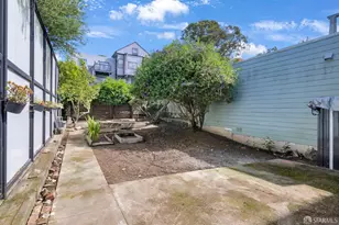 1560 McKinnon Ave, San Francisco, CA 94124 - Photo 21