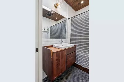 709 Eugenia Avenue, San Francisco, CA 94110 - Photo 19