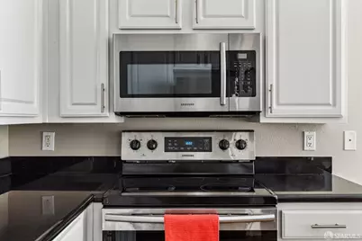 1121 40th Street #5405, Emeryville, CA 94608 - Photo 9