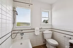 2062 10th Ave, San Francisco, CA 94116 - Photo 39