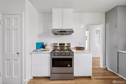 2062 10th Avenue, San Francisco, CA 94116 - Photo 17