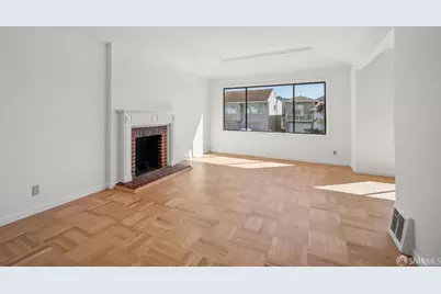 127 Springfield Drive, San Francisco, CA 94132 - Photo 7