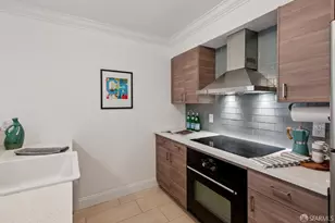 1945 Washington St, San Francisco, CA 94109 - Photo 3