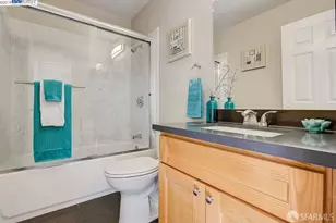 1036 Clubhouse Dr, Hayward, CA 94541 - Photo 7