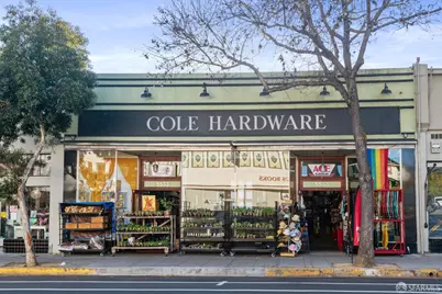 5380 Thomas Avenue, Oakland, CA 94618 - Photo 17