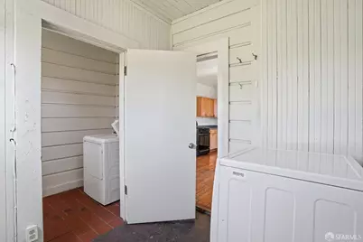 979 Grace Avenue, Oakland, CA 94608 - Photo 27