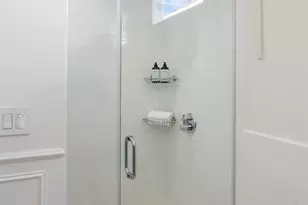 2060 Union St, San Francisco, CA 94123 - Photo 25