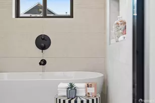 511 Edinburgh St, San Francisco, CA 94112 - Photo 35