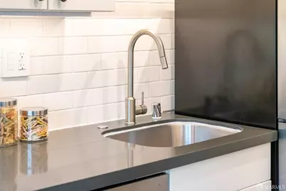 875 Vermont Street #204, San Francisco, CA 94107 - Photo 9