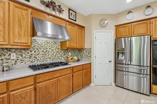 356 View Point Ct, Pacifica, CA 94044 - Photo 17