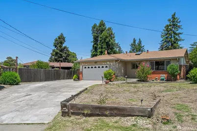 5175 La Corte Bonita, Concord, CA 94521 - Photo 3