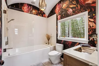 2576 Post Street, San Francisco, CA 94115 - Photo 23