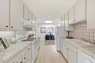 3018 Ortega St, San Francisco, CA 94122 - Photo 11