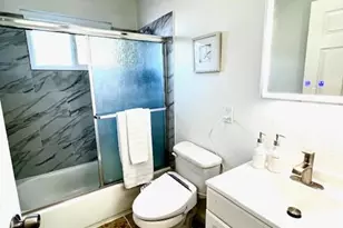 590 Hurlingame Ave, Redwood City, CA 94063 - Photo 17