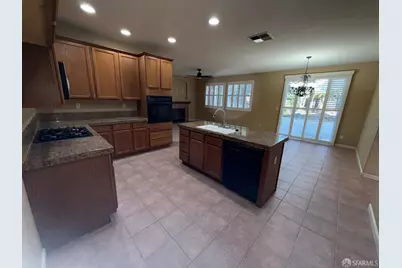 1841 Kern Mountain Way, Antioch, CA 94531 - Photo 9