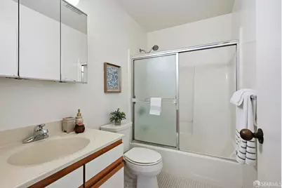 1678 Wallace Avenue, San Francisco, CA 94124 - Photo 17