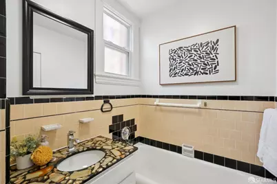 423 Lakeview Avenue, San Francisco, CA 94112 - Photo 13