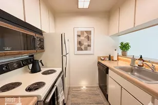 8310 Shelter Creek Ln, San Bruno, CA 94066 - Photo 7