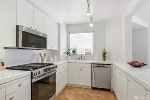 690 Chestnut St, San Francisco, CA 94133 - Photo 11