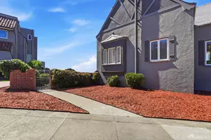 4 Miraloma Dr, San Francisco, CA 94127 - Photo 3