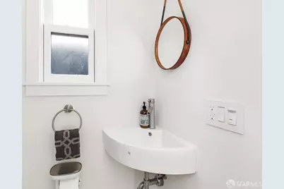 1623 Hyde Street, San Francisco, CA 94109 - Photo 35