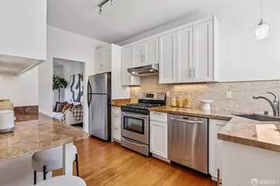 677 Castro Street #3, San Francisco, CA 94114 - Photo 7