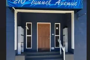 210 Tunnel Ave, Richmond, CA 94801 - Photo 1
