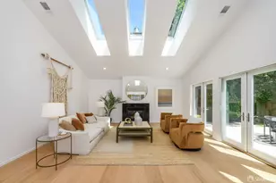 634 Wildwood Ln, Palo Alto, CA 94303 - Photo 7