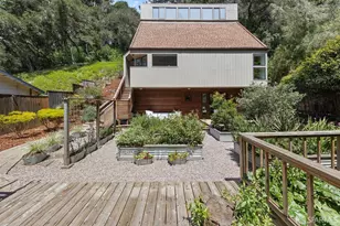 1824 Gouldin Rd, Oakland, CA 94611 - Photo 37