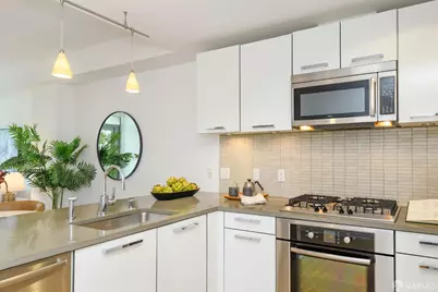 1 Hawthorne Street #3G, San Francisco, CA 94105 - Photo 9