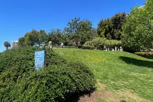2001 Sacramento St, San Francisco, CA 94109 - Photo 17