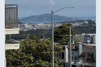 2051 10th Avenue, San Francisco, CA 94116 - Photo 13