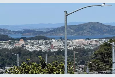 2051 10th Avenue, San Francisco, CA 94116 - Photo 3