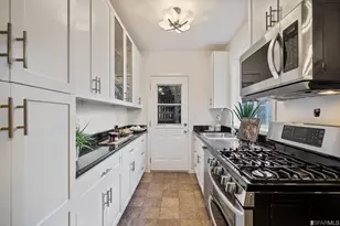 3390 16th St, San Francisco, CA 94114 - Photo 13