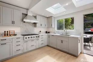 655 Duncan St, San Francisco, CA 94131 - Photo 3